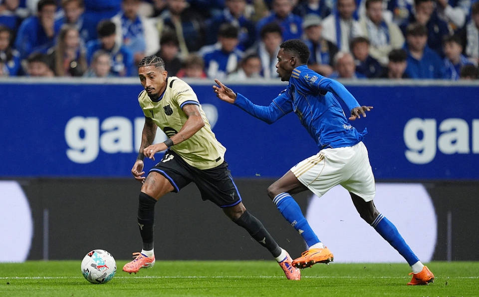 为主题, 让新能源车